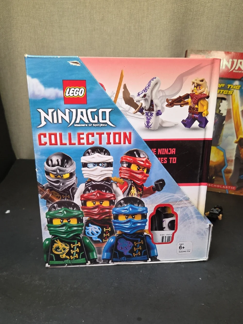 LEGO‎ Ninjago Collection, a 10-book boxed set